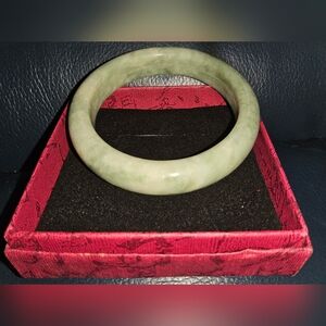 Quartz Elegant Green Stone Bangle Bracelet for Women  Dia 2.56inches- Gift Boxed